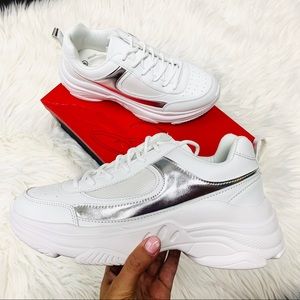 White metallic chunky sneaker